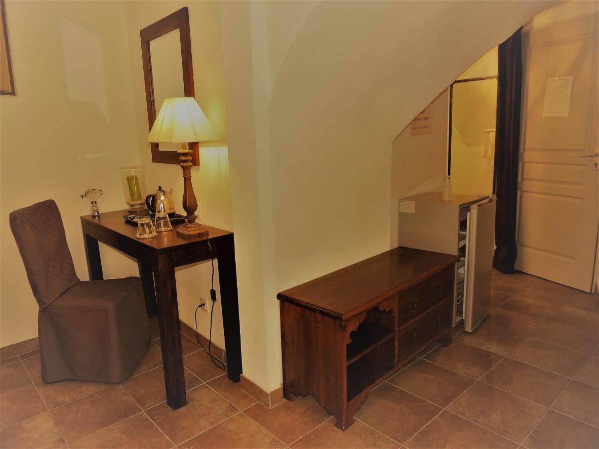 Chambres D'Hotes La Dorgisane Venterol  Εξωτερικό φωτογραφία