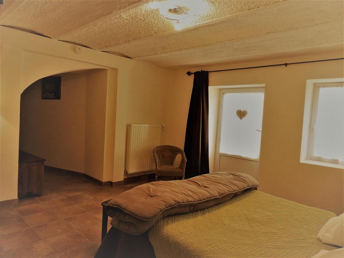 Chambres D'Hotes La Dorgisane Venterol  Εξωτερικό φωτογραφία