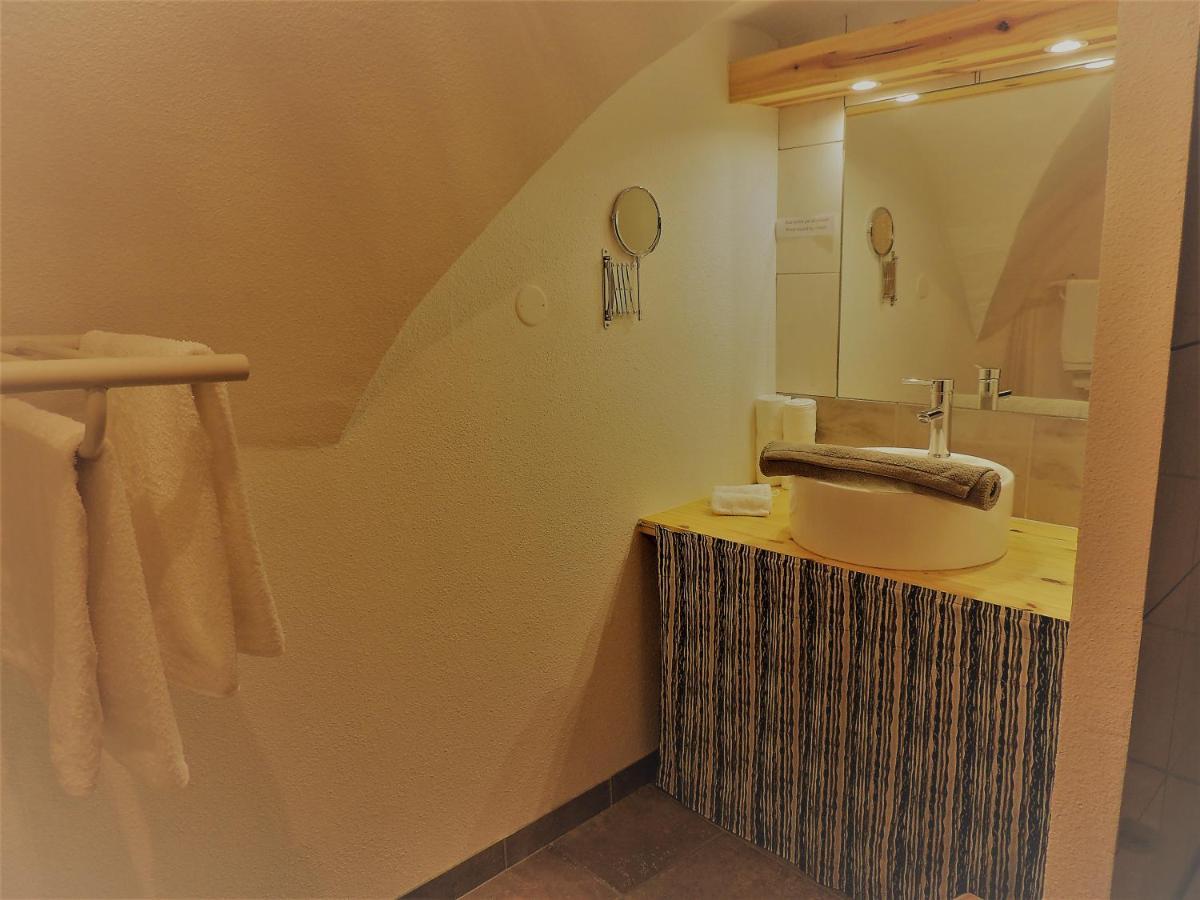 Chambres D'Hotes La Dorgisane Venterol  Εξωτερικό φωτογραφία