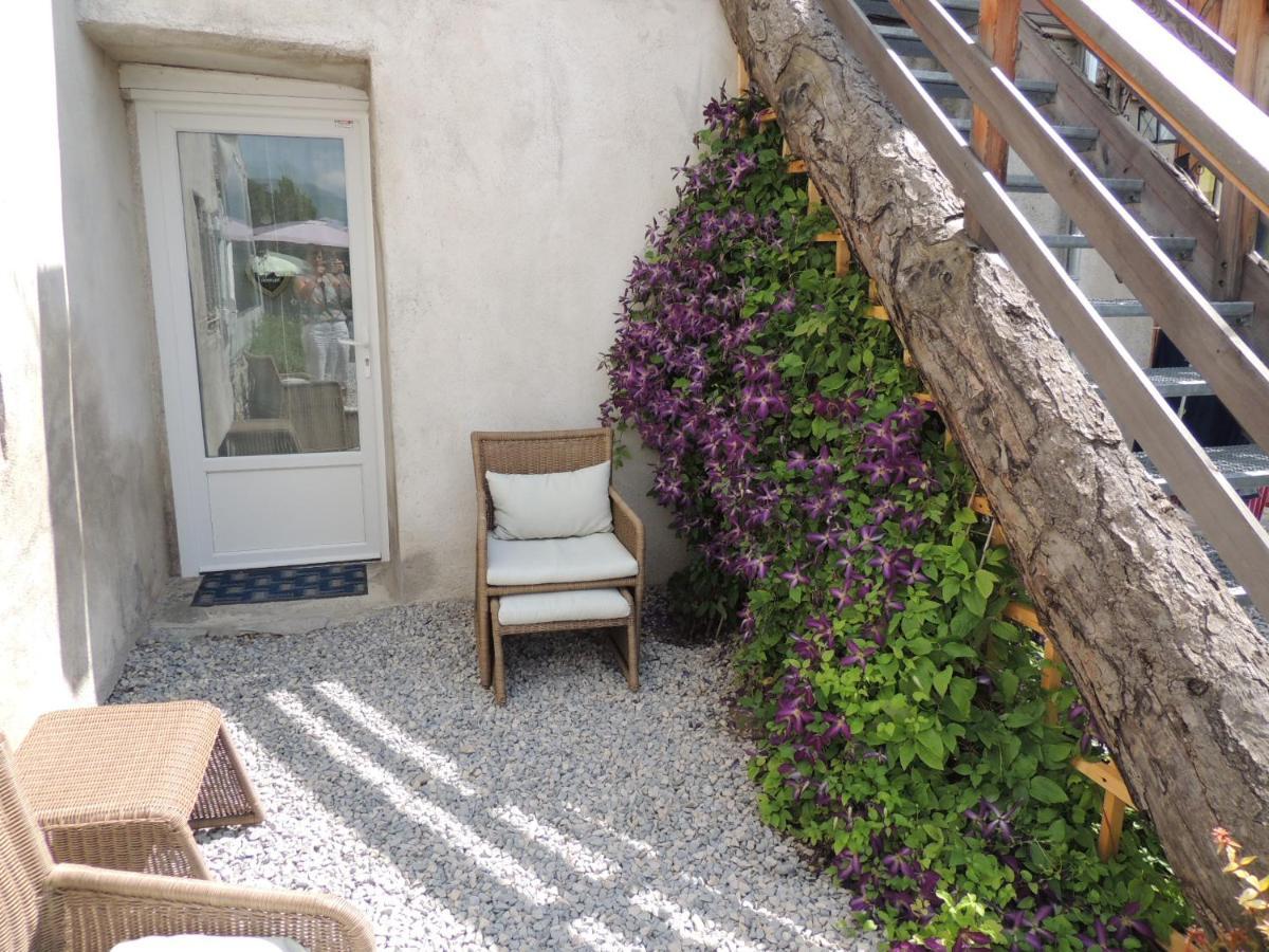 Chambres D'Hotes La Dorgisane Venterol  Εξωτερικό φωτογραφία